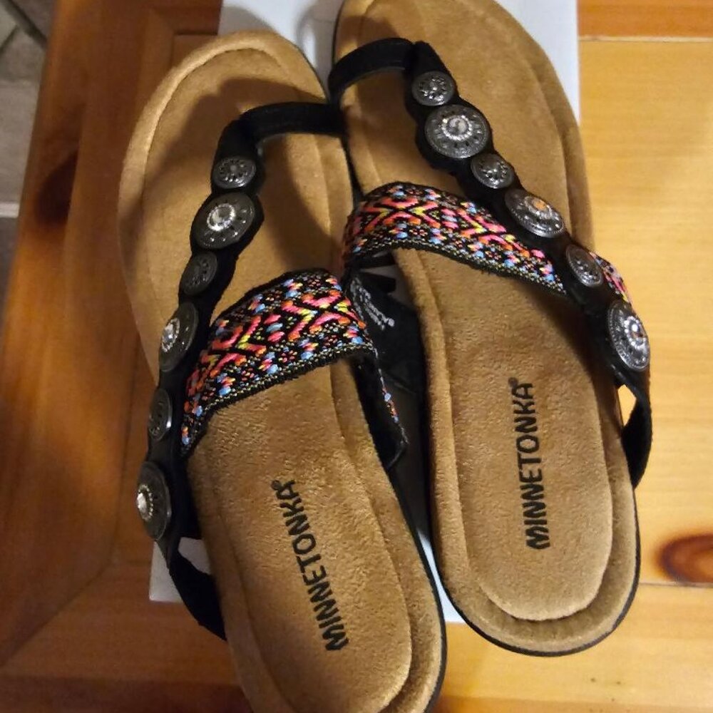 Minnetonka Sasha Womens Sandal SIZE 8